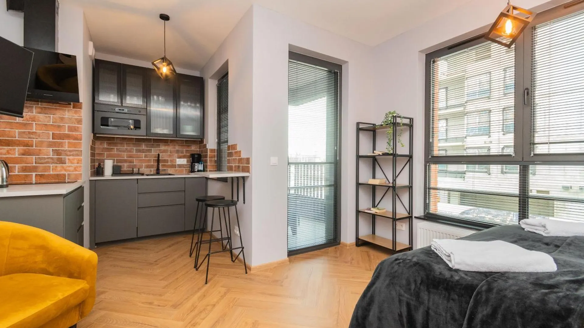 Doki Studio Montownia By Grand Apartments Gdańsk Polen