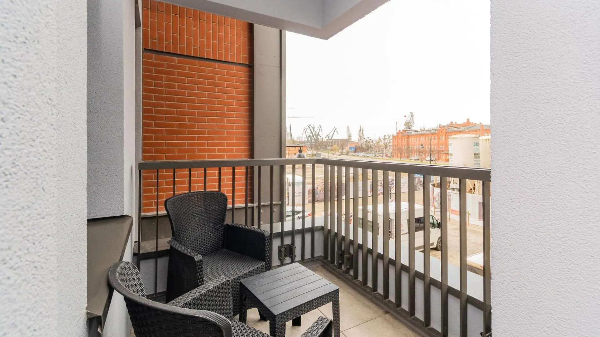 Doki Studio Montownia By Grand Apartments Gdańsk